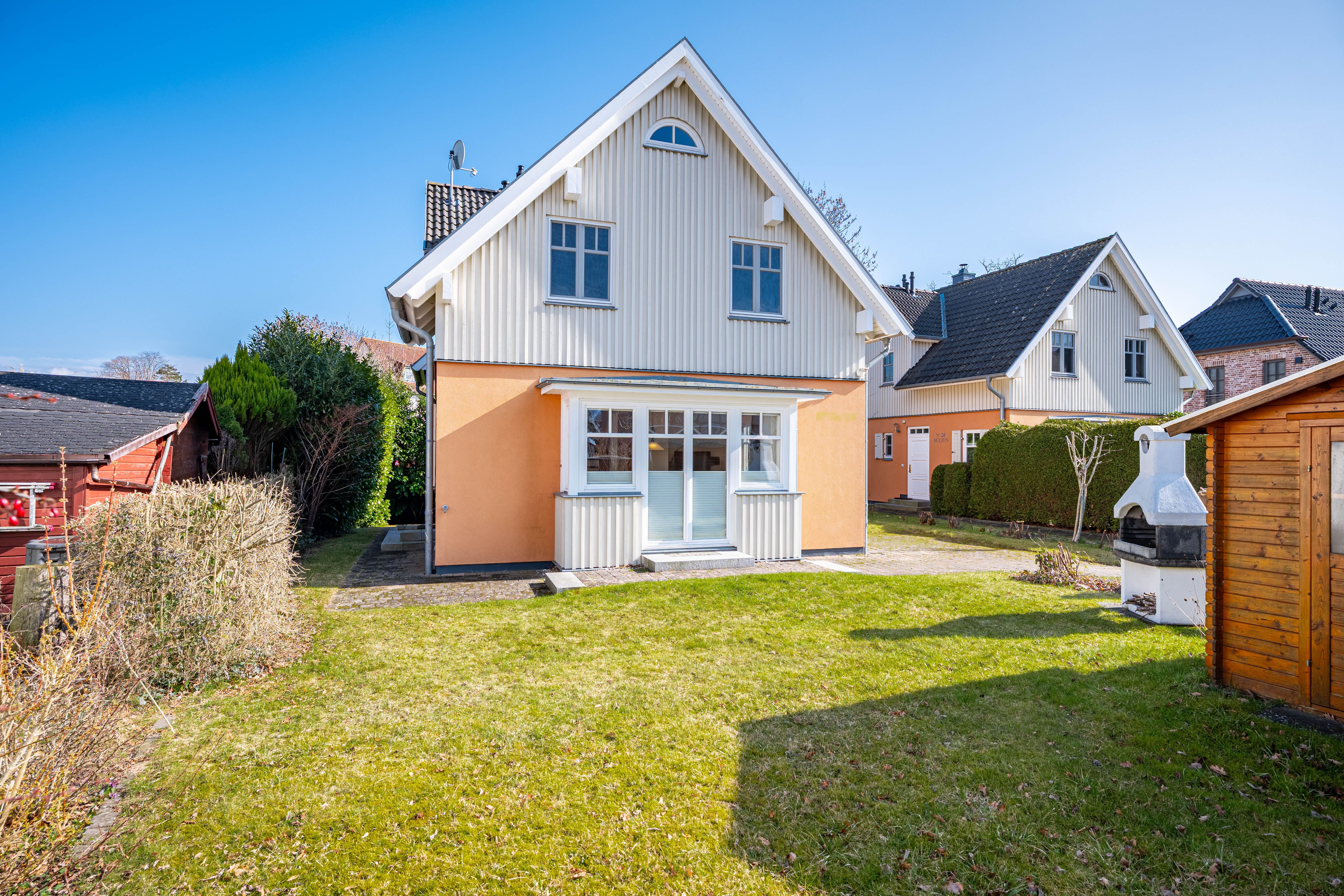Ferienhaus in ruhiger Lage mit Garten
