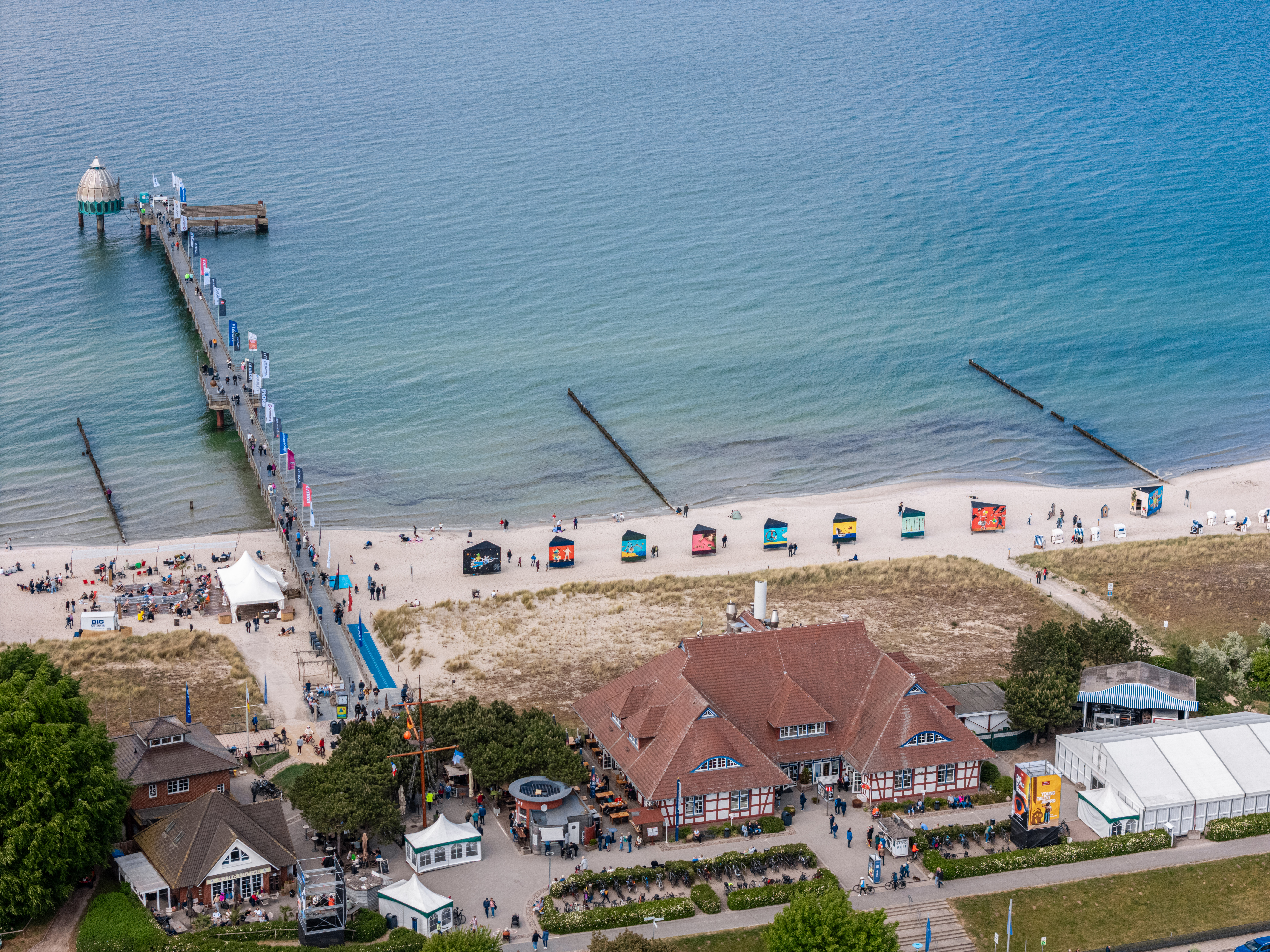 Holzsteg Dünen Zingst